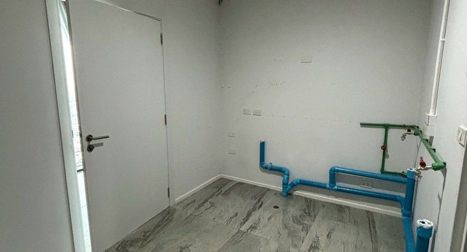 For sale 1 bed condo in Bang Kho Laem, Bangkok