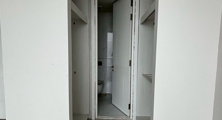 Wohnung zum Kauf mit 4 Zimmer in Bang Kho Laem, Bangkok