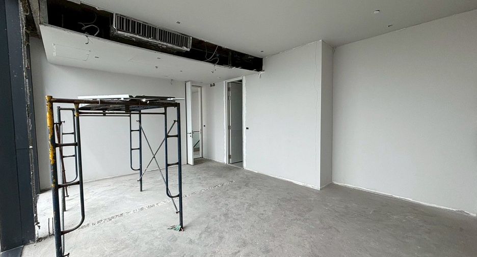 Wohnung zum Kauf mit 4 Zimmer in Bang Kho Laem, Bangkok