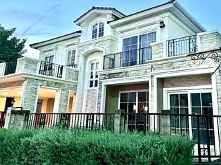 For rent and for sale 3 bedrooms house in Bueng Kum, Bangkok