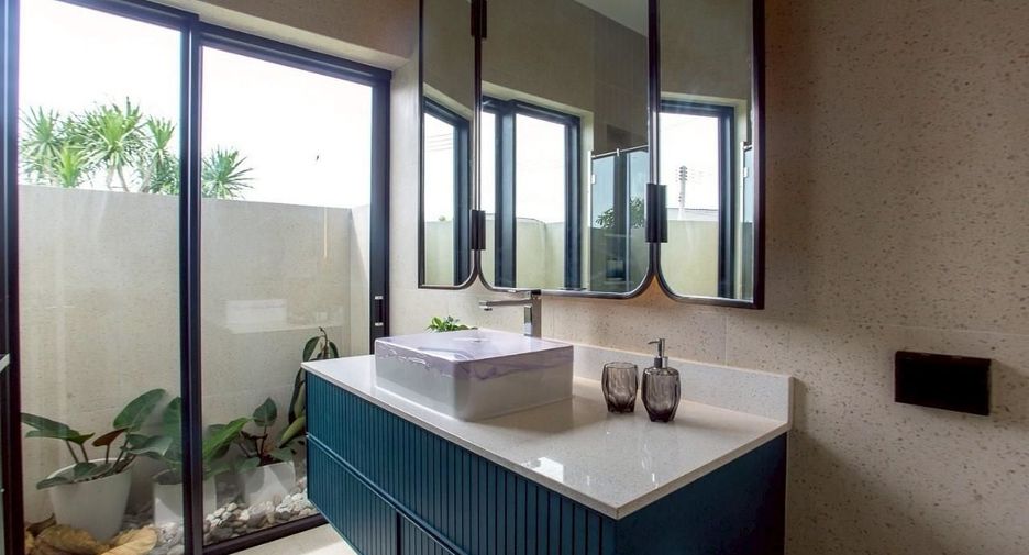 For sale 3 bedrooms villa in Hua Hin, Prachuap Khiri Khan