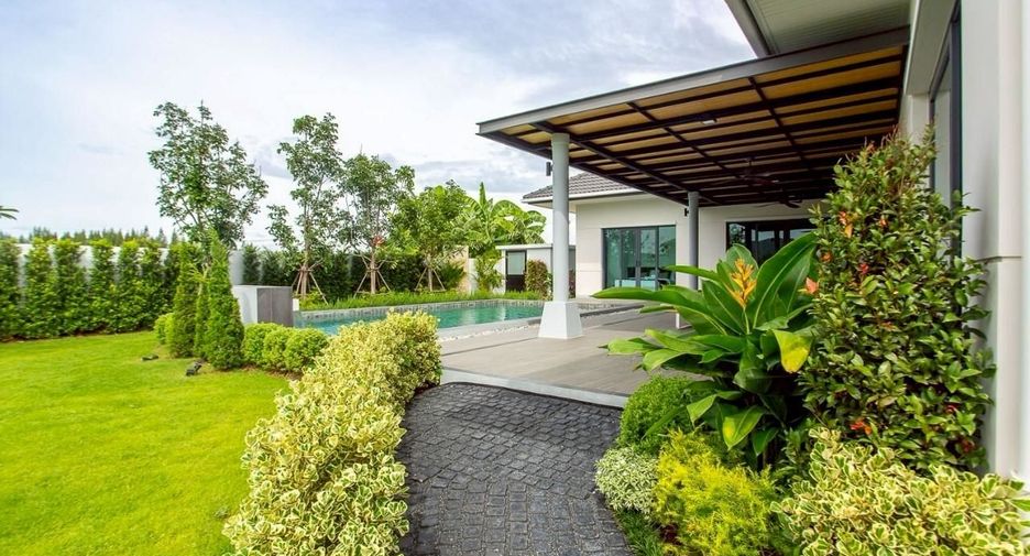 For sale 3 bedrooms villa in Hua Hin, Prachuap Khiri Khan