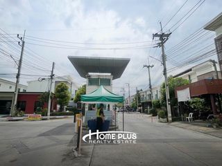 For sale 3 bedrooms townhouse in Lam Luk Ka, Pathum Thani