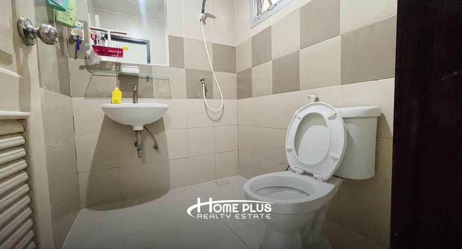 For sale 3 bedrooms townhouse in Lam Luk Ka, Pathum Thani