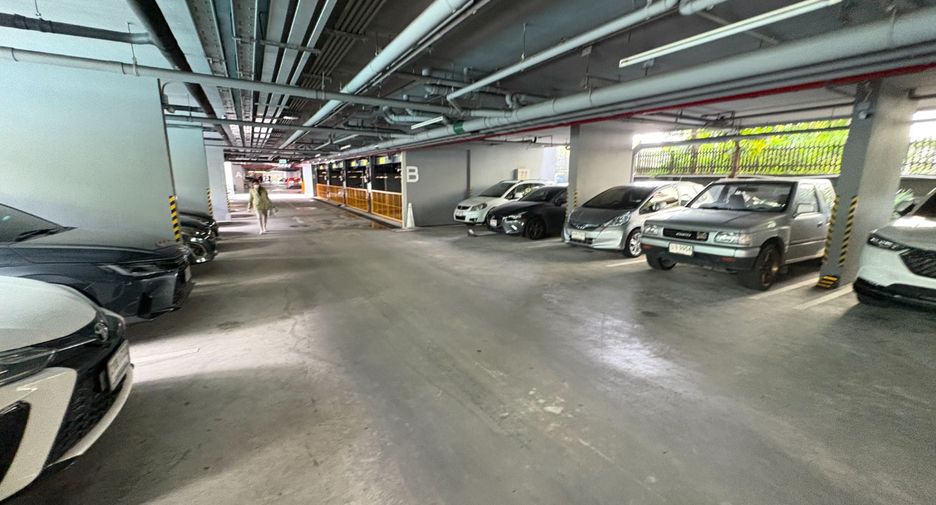 For sale 2 bedrooms condo in Suan Luang, Bangkok