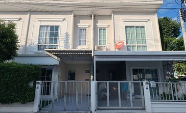 For rent 3 bedrooms townhouse in Si Racha, Chonburi