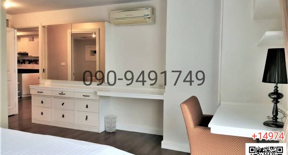 For rent 2 bedrooms condo in Phaya Thai, Bangkok