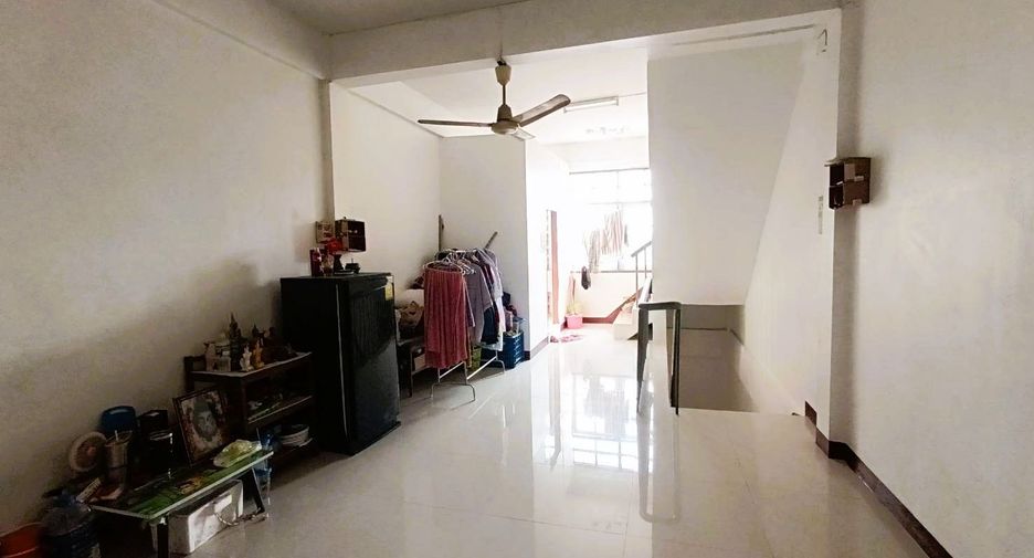 Gewerbefläche zum Kauf mit 4 Zimmer in Mueang Nonthaburi, Nonthaburi