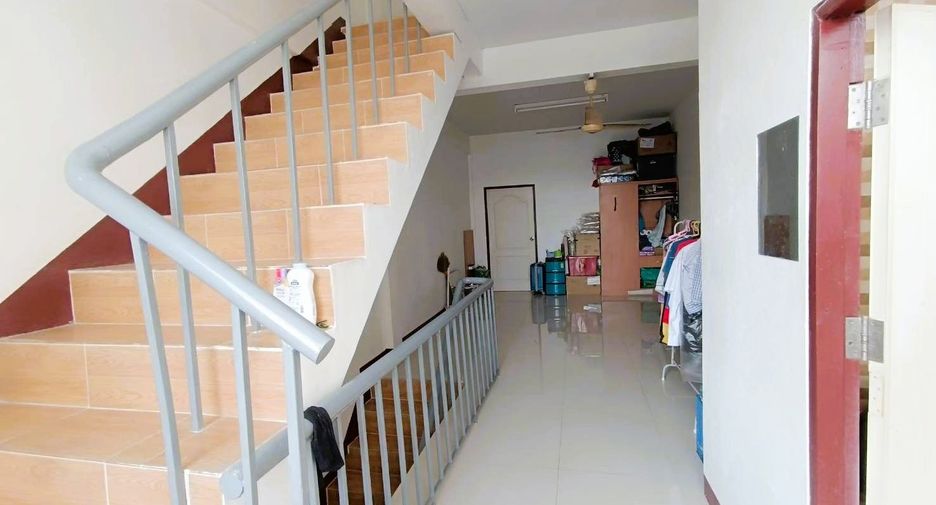 Gewerbefläche zum Kauf mit 4 Zimmer in Mueang Nonthaburi, Nonthaburi