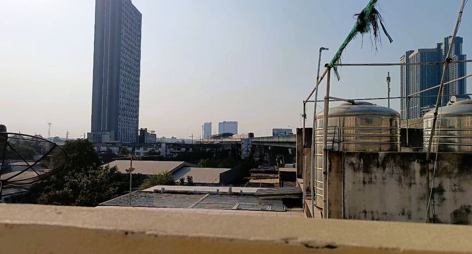 Gewerbefläche zum Kauf mit 4 Zimmer in Mueang Nonthaburi, Nonthaburi