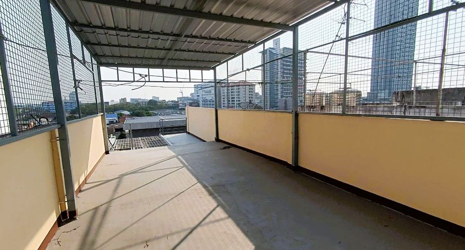 Gewerbefläche zum Kauf mit 4 Zimmer in Mueang Nonthaburi, Nonthaburi