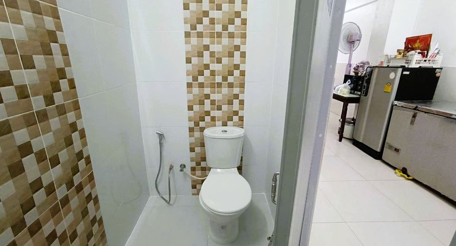 Gewerbefläche zum Kauf mit 4 Zimmer in Mueang Nonthaburi, Nonthaburi