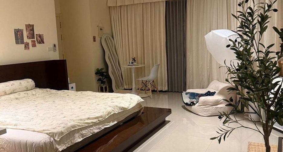 À vendre 3 chambres condo à Watthana, Bangkok