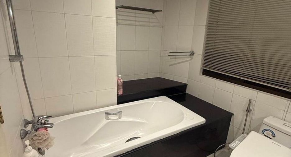 À vendre 3 chambres condo à Watthana, Bangkok