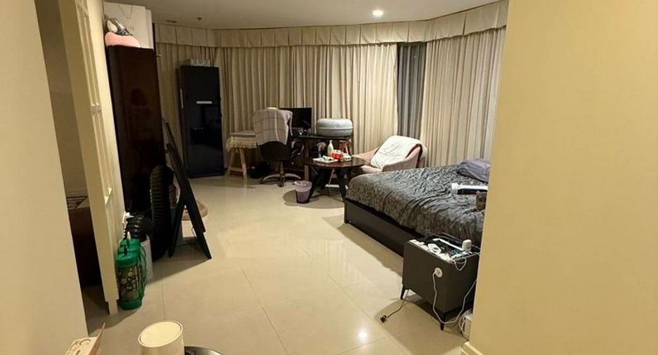 À vendre 3 chambres condo à Watthana, Bangkok