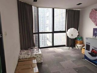 For rent office in Huai Khwang, Bangkok