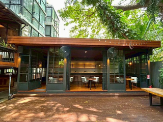 For rent retail Space in Yan Nawa, Bangkok