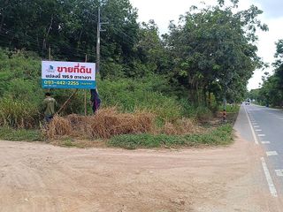 出售 土地 在 Nikhom Phatthana, Rayong