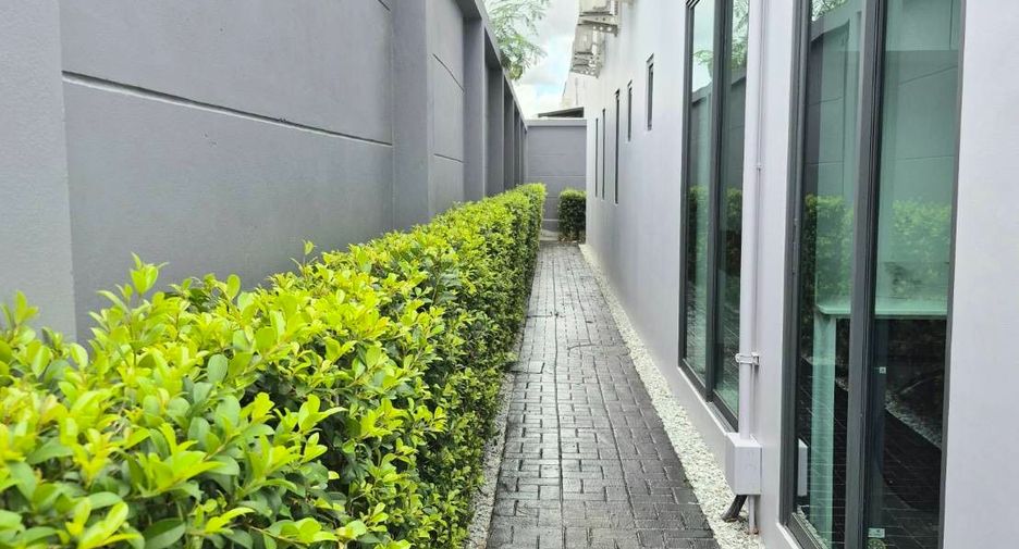 For sale 3 ベッドルーム villa in Bang Lamung, Chonburi
