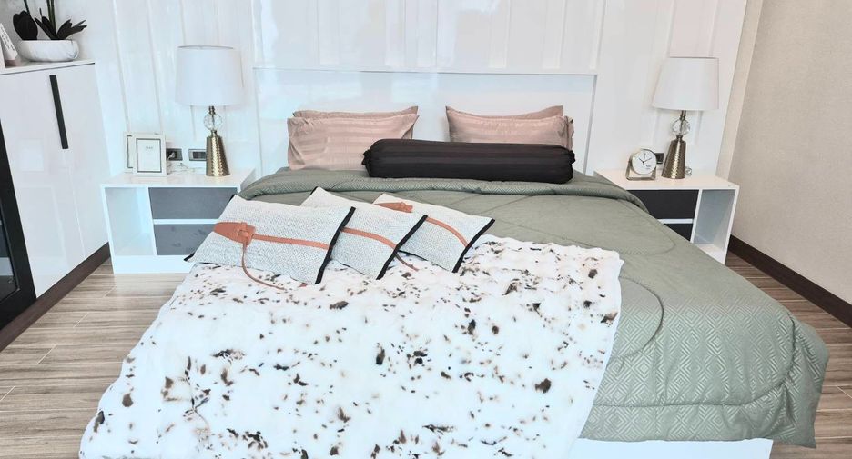 For sale 3 ベッドルーム villa in Bang Lamung, Chonburi