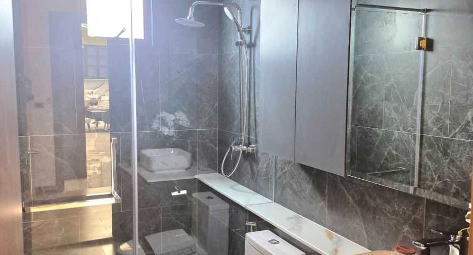 For sale 3 ベッドルーム villa in Bang Lamung, Chonburi
