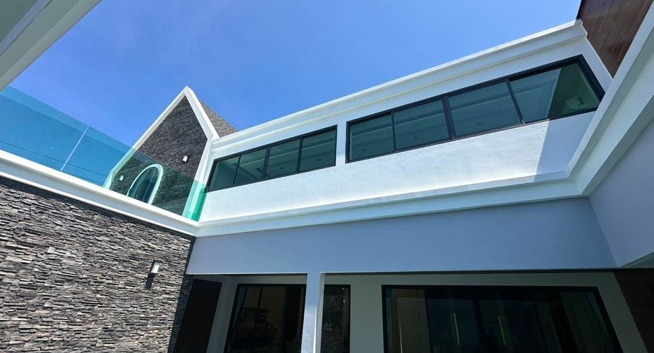 For sale 3 ベッドルーム villa in Bang Lamung, Chonburi