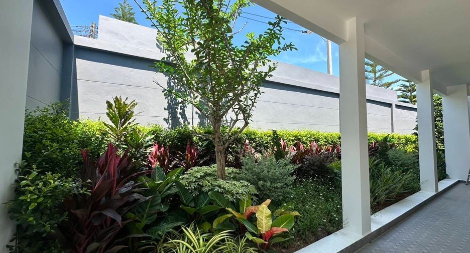 For sale 3 ベッドルーム villa in Bang Lamung, Chonburi