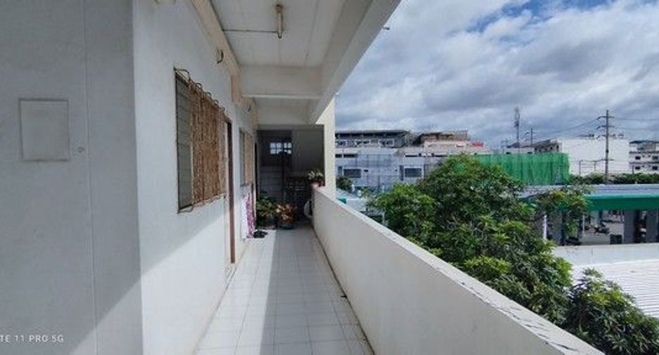 出售 24 卧室 公寓式住宅 在 Thung Khru, 曼谷