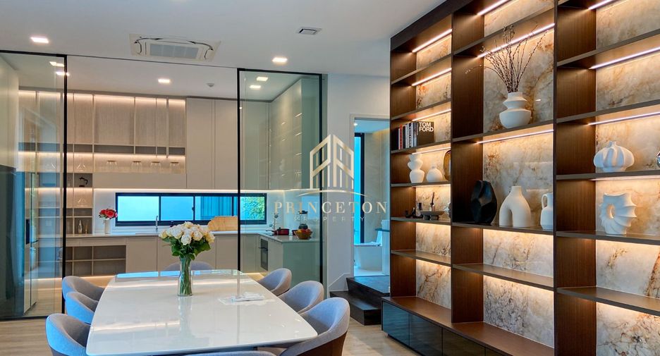 Haus zur Miete und zum Kauf mit 4 Zimmer in Saphan Sung, Bangkok