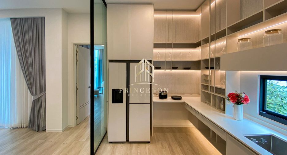 Haus zur Miete und zum Kauf mit 4 Zimmer in Saphan Sung, Bangkok