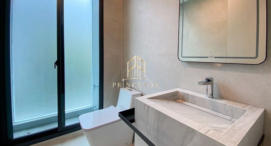 Haus zur Miete und zum Kauf mit 4 Zimmer in Saphan Sung, Bangkok