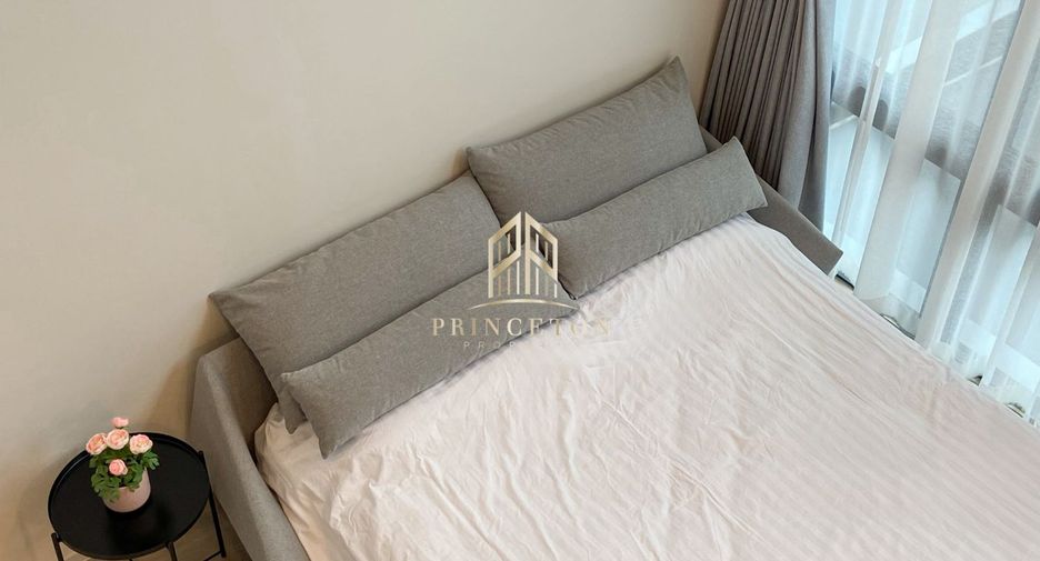 Haus zur Miete und zum Kauf mit 4 Zimmer in Saphan Sung, Bangkok