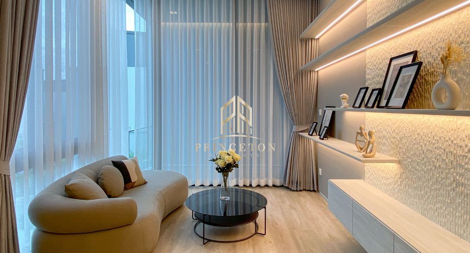 Haus zur Miete und zum Kauf mit 4 Zimmer in Saphan Sung, Bangkok
