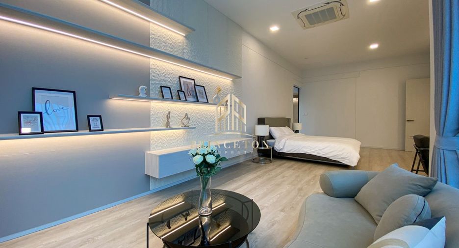 Haus zur Miete und zum Kauf mit 4 Zimmer in Saphan Sung, Bangkok