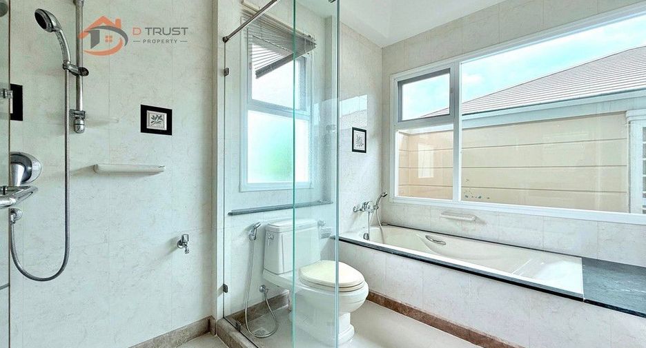 For sale 4 bedrooms house in Bang Phli, Samut Prakan