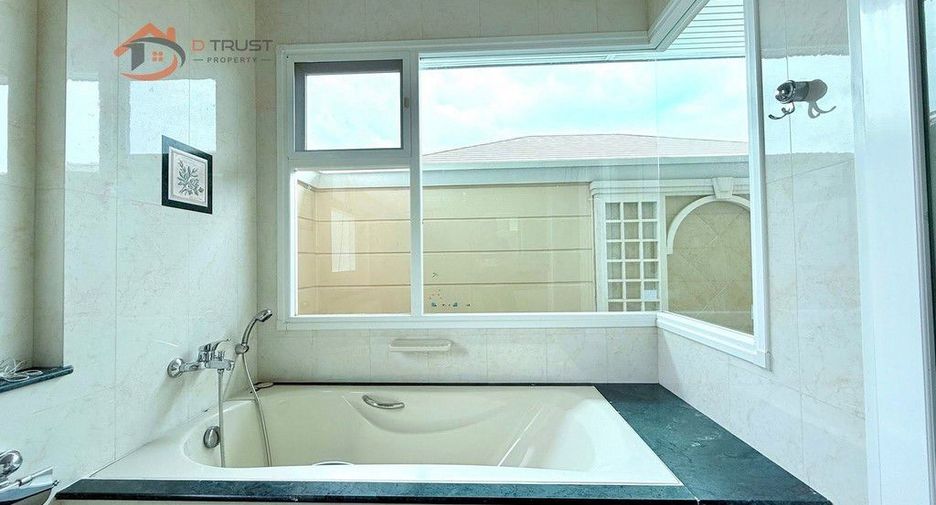 For sale 4 bedrooms house in Bang Phli, Samut Prakan