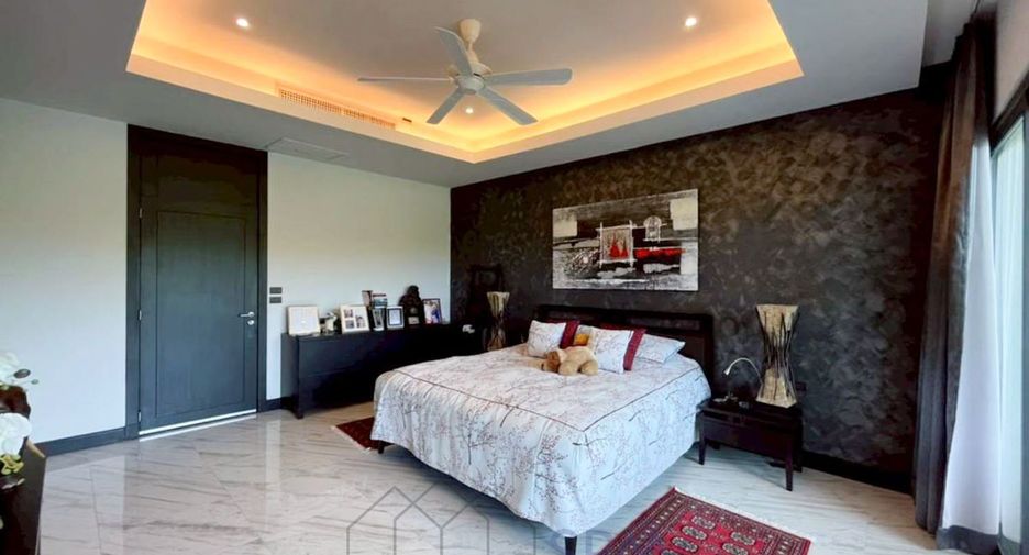 For sale 4 ベッドルーム villa in Hua Hin, Prachuap Khiri Khan