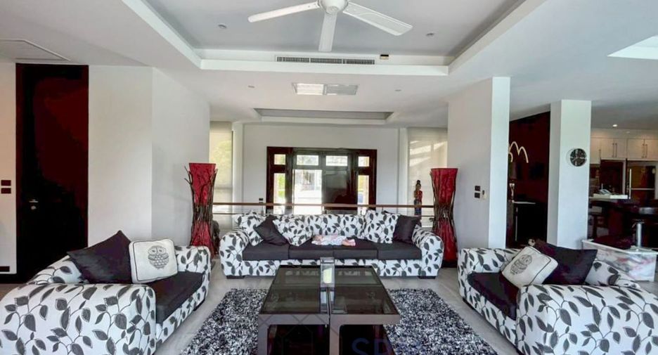 For sale 4 ベッドルーム villa in Hua Hin, Prachuap Khiri Khan