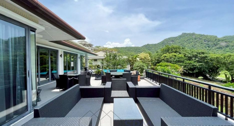 For sale 4 ベッドルーム villa in Hua Hin, Prachuap Khiri Khan