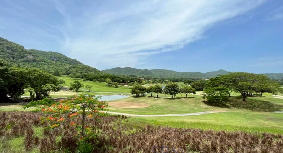 For sale 4 ベッドルーム villa in Hua Hin, Prachuap Khiri Khan