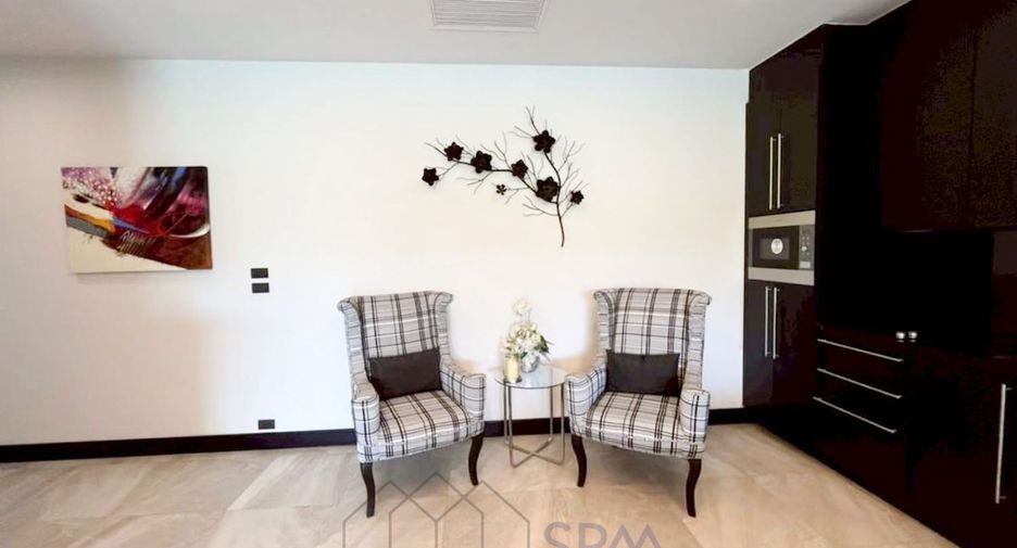 For sale 4 ベッドルーム villa in Hua Hin, Prachuap Khiri Khan