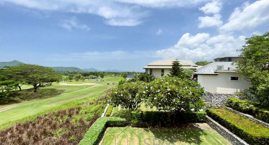 For sale 4 ベッドルーム villa in Hua Hin, Prachuap Khiri Khan