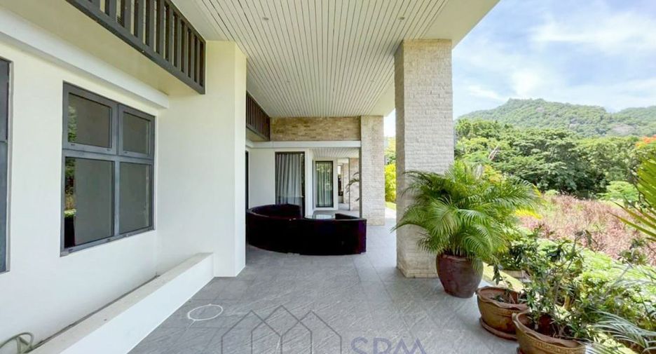 For sale 4 ベッドルーム villa in Hua Hin, Prachuap Khiri Khan