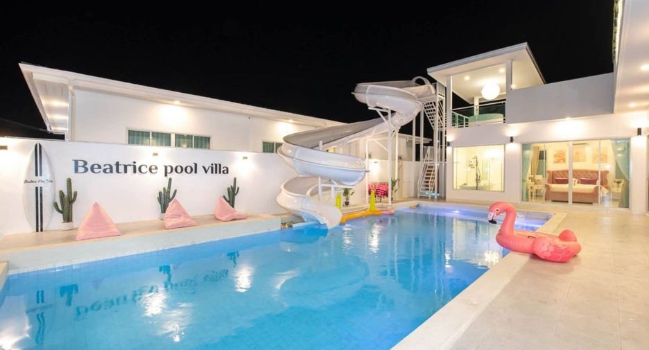 Villa zum Kauf mit 6 Zimmer in Bang Lamung, Chonburi