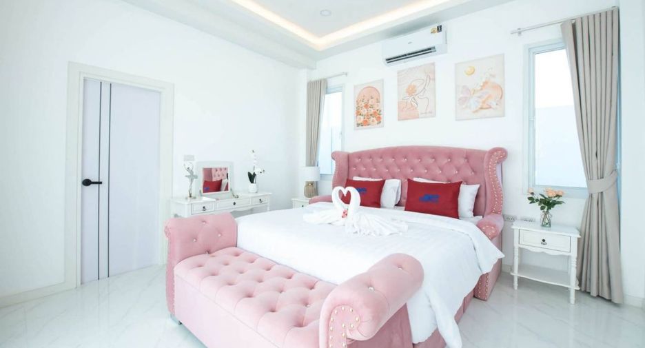 Villa zum Kauf mit 6 Zimmer in Bang Lamung, Chonburi