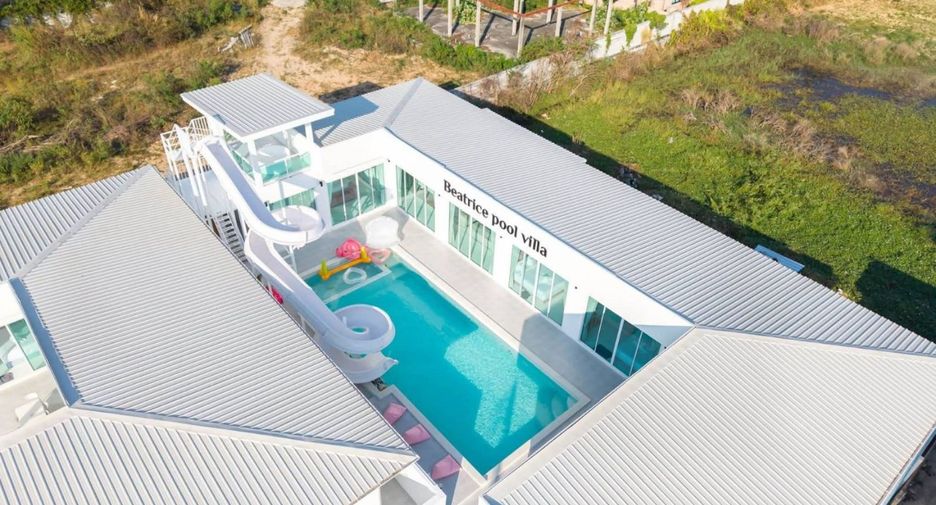 Villa zum Kauf mit 6 Zimmer in Bang Lamung, Chonburi