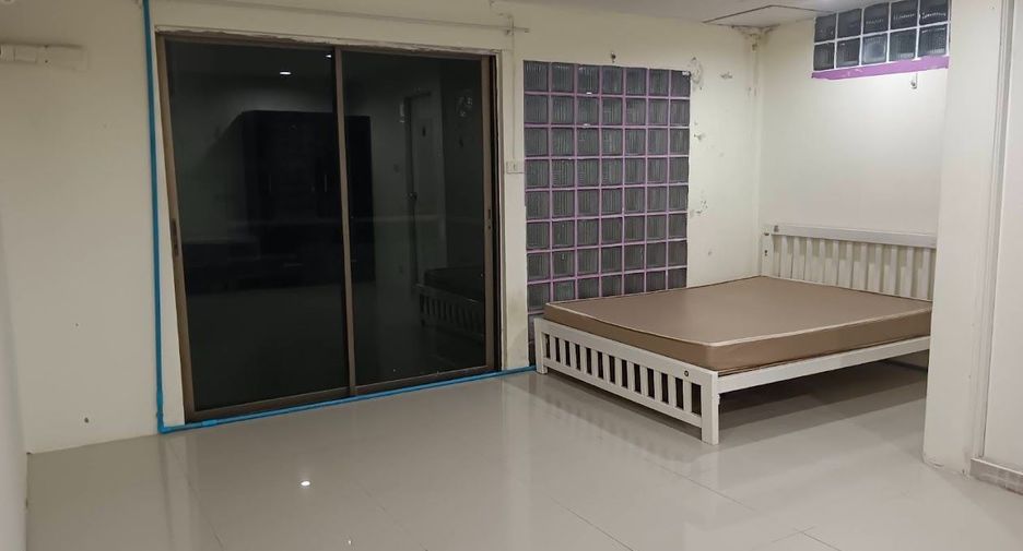 Gewerbefläche zum Kauf mit 27 Zimmer in Chatuchak, Bangkok
