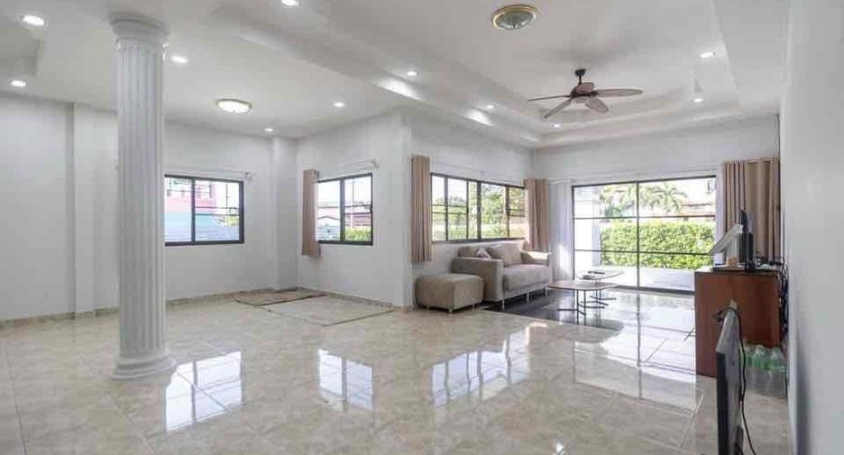 For rent 4 bedrooms house in Bang Lamung, Chonburi