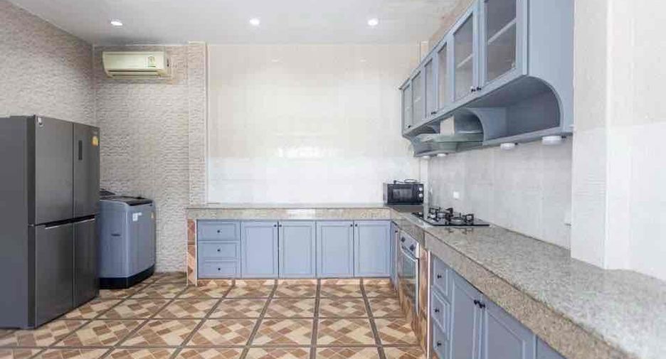 For rent 4 bedrooms house in Bang Lamung, Chonburi