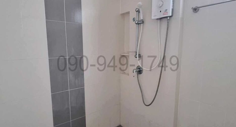 For rent 3 bedrooms townhouse in Phasi Charoen, Bangkok